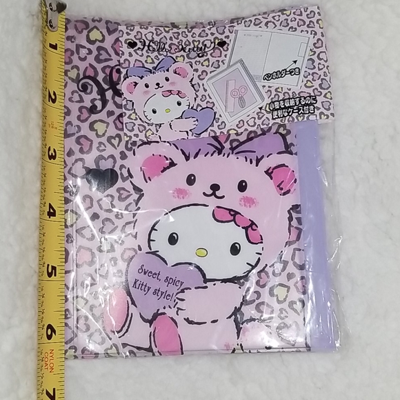 NWT Hello Kitty Gift Set - Picture 3 of 4